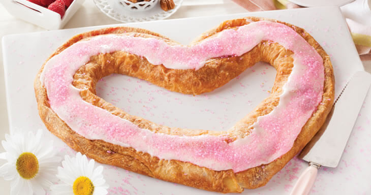 Item number: 224M - Mother's Day Pecan Heart Shaped Kringle